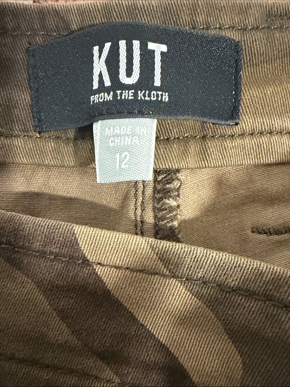 Kut from the Kloth Kids Women’s Ashton Camouflage Barrel Pants